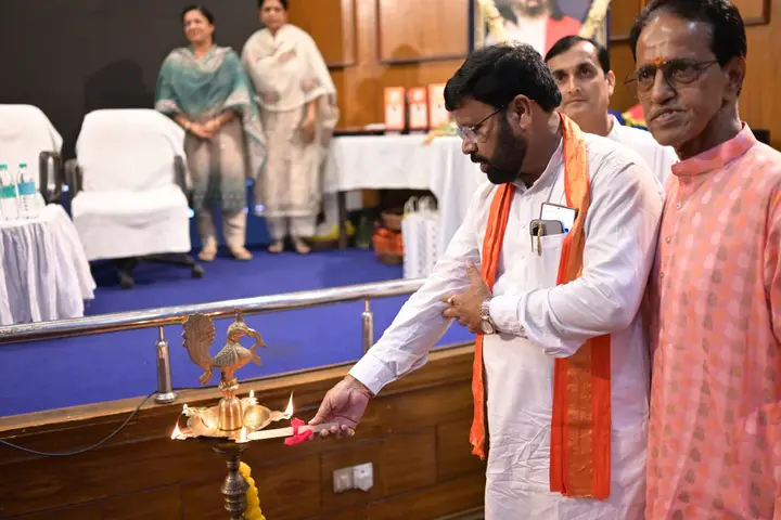 Award function — Paschim Bardhaman, West Bengal (2)